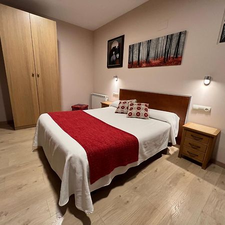 Hotel Jaques Хака Екстер'єр фото