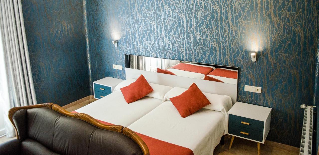 Hotel Jaques Хака Екстер'єр фото