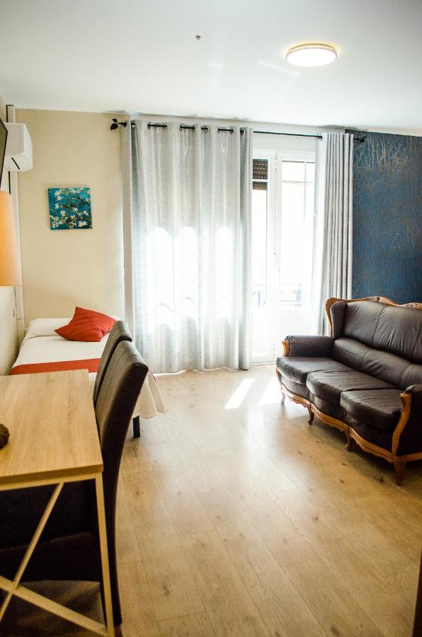 Hotel Jaques Хака Екстер'єр фото