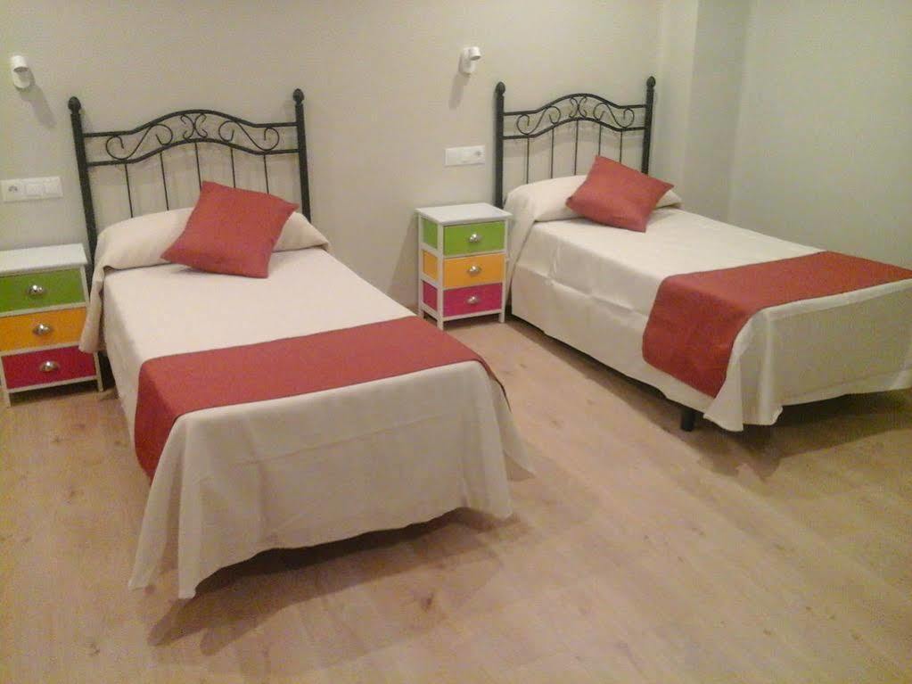 Hotel Jaques Хака Екстер'єр фото